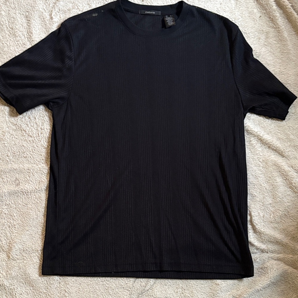 Claiborne Men's Black Short Sleeve Tee